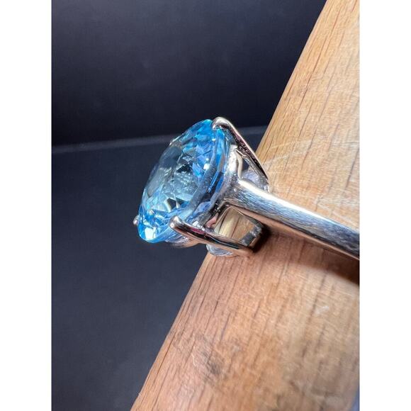 Vintage blue topaz solitaire sterling silver ring size 7 - Picture 11 of 16